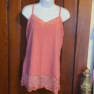 Pink lace tanktop